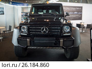 STUTTGART, GERMANY - MARCH 03, 2017: Off-road car Mercedes-Benz G500 4x4 2. Europe's greatest classic car exhibition "RETRO CLASSICS" Редакционное фото, фотограф Sergey Kohl / Фотобанк Лори