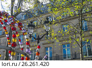 Детали декоративного оформления входа в метро на станции Palais Royal - Musée du Louvre. Париж, Франция. (2017 год). Редакционное фото, фотограф Сергей Рыбин / Фотобанк Лори