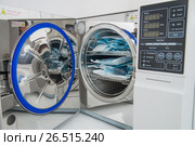 Modern laboratory autoclave sterilizer in dentistry sterilization department. Стоковое фото, фотограф Сергей Дорошенко / Фотобанк Лори