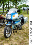 PAAREN IM GLIEN, GERMANY - JUNE 03, 2017: Motorcycle BMW R100 RS. Exhibition "Die Oldtimer Show". Редакционное фото, фотограф Sergey Kohl / Фотобанк Лори