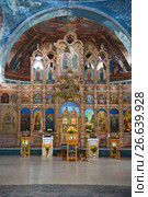 Алтарь Успенского собора. Мышкин, Россия (2016 год). Редакционное фото, фотограф Виктор Карасев / Фотобанк Лори