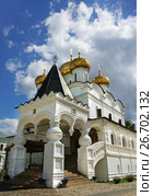 Trinity cathedral in Ipatievsky monastery (2015 год). Стоковое фото, фотограф ElenArt / Фотобанк Лори