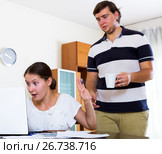 Portrait of wife workaholic and abandoned husband. Стоковое фото, фотограф Яков Филимонов / Фотобанк Лори