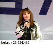 Москва отмечает 870-й день рождения. Певица, исполнительница мегахитов 80-х Екатерина Семенова в концерте "МК" на Пушкинской площади (2017 год). Редакционное фото, фотограф lana1501 / Фотобанк Лори