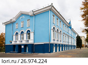 Дом со львами по проспекту Революции в Воронеже осенью (2011 год). Редакционное фото, фотограф Светлана Кузнецова / Фотобанк Лори