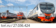 Train on Moscow passenger platform (Savelovsky railway station)-- is one of the nine main railway stations in Moscow, Russia (2015 год). Стоковое фото, фотограф Владимир Журавлев / Фотобанк Лори