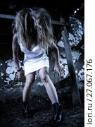Mad woman in a white nightie. Стоковое фото, фотограф Art Konovalov / Фотобанк Лори