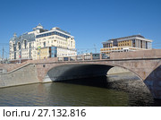 Москва. Малый Москворецкий мост (2017 год). Редакционное фото, фотограф Елена Коромыслова / Фотобанк Лори