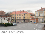 Улица Bajcsy-Zsilinszky. Эстергом, Венгрия (2014 год). Редакционное фото, фотограф Бурмистрова Ирина / Фотобанк Лори