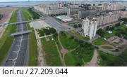 Западный скоростной диаметр рядом с гостиницей "Park Inn by Radisson Прибалтийская", вид со стороны Морской набережной. Санкт-Петербург (2017 год). Редакционное видео, видеограф Кекяляйнен Андрей / Фотобанк Лори