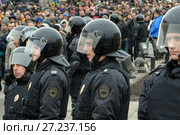 Росгвардия на митинге (2015 год). Редакционное фото, фотограф Александр Алексеев / Фотобанк Лори