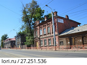 Здание в Иркутске по улице Тимирязева (бывшей Преображенской), 32, построено в 1908 - 1910 годах (2017 год). Редакционное фото, фотограф Овчинникова Ирина / Фотобанк Лори