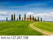 Сельский пейзаж Тосканы, Италия, San Quirico d'Orcia (2014 год). Стоковое фото, фотограф Наталья Волкова / Фотобанк Лори