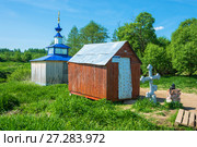 Holy spring of St. Mitrofan of Voronezh, May 24, 2016 near the village of Sidorovskoe, Ivanovo region, Russia. Редакционное фото, фотограф Валерий Смирнов / Фотобанк Лори