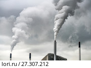 Amager Bakke waste-to-energy plant. Стоковое фото, фотограф Andriy Bezuglov / Фотобанк Лори