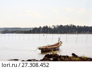 View of the village Querim from the opposite bank of the river Tiracol. Стоковое фото, фотограф Курганов Александр / Фотобанк Лори