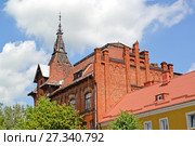 Фрагмент здания бывшей немецкой психиатрической лечебницы (1902 год). Гвардейск, Калининградская область (2016 год). Стоковое фото, фотограф Ирина Борсученко / Фотобанк Лори
