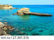 Beach Torre Sant'Andrea, Salento, Italy (2017 год). Стоковое фото, фотограф Юрий Брыкайло / Фотобанк Лори