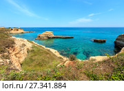 Beach Torre Sant'Andrea, Salento, Italy (2017 год). Стоковое фото, фотограф Юрий Брыкайло / Фотобанк Лори