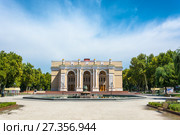 Theatre named after Alisher Navoi in Tashkent, Uzbekistan (2016 год). Редакционное фото, фотограф Валерий Смирнов / Фотобанк Лори