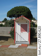 caorle,mediterranean sea,beach,wc,public wc,pool,sandy beach,toilet-house. Стоковое фото, фотограф Thomas Riegler / PantherMedia / Фотобанк Лори