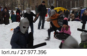 Детская битва на мягких мечах. Москва. Бульвар Карбышева. Масленица (2018 год). Редакционное видео, видеограф Сергей Соболев / Фотобанк Лори