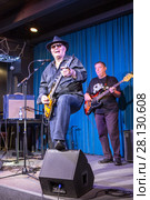 Концерт группы Modern Blues Band и известный гитарист Гия Дзагнидзе в джаз клубе "EverJazz". Екатеринбург. Редакционное фото, фотограф Евгений Ткачёв / Фотобанк Лори