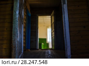 Дом, где жила сказительница Марфа Крюкова. Россия, Архангельская область, деревня Зимняя Золотица (2015 год). Стоковое фото, фотограф Яковлев Сергей / Фотобанк Лори