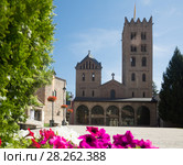 Benedictine Monastery of Santa Maria de Ripoll, Catalonia (2017 год). Стоковое фото, фотограф Яков Филимонов / Фотобанк Лори
