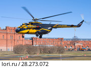 Вертолет Ми-8ТВ (RA-24100) авиакомпании Альянс Авиа АОН на взлете крупным планом. Санкт-Петербург. (2018 год). Редакционное фото, фотограф Виктор Карасев / Фотобанк Лори