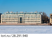 Здание компании "Транснефть". Санкт-Петербург (2018 год). Редакционное фото, фотограф Александр Щепин / Фотобанк Лори
