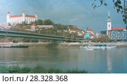 Bratislava castle and Saint Martins cathedral, river Danube (2017 год). Стоковое фото, фотограф Яков Филимонов / Фотобанк Лори