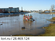 Город Тула. Весеннее наводнение на речке Упа. С видом на Зареченский мост (2018 год). Стоковое фото, фотограф Игорь Низов / Фотобанк Лори