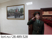 Солдат Россгвардии на посту (2018 год). Редакционное фото, фотограф Дмитрий Неумоин / Фотобанк Лори