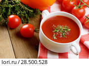 Homemade Gazpacho tomato soup in white bowl. Healthy eating concept. Стоковое фото, фотограф Olena Mykhaylova / Ingram Publishing / Фотобанк Лори