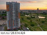 SAINT PETERSBURG, RUSSIA - JUNE 10, 2018: Top view of a construc. Редакционное фото, фотограф Андрей Зарин / Фотобанк Лори