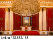 Петровский (Малый тронный) зал Зимнего дворца. Музей "Государственный Эрмитаж". Санкт-Петербург, Россия (2017 год). Редакционное фото, фотограф Pukhov K / Фотобанк Лори