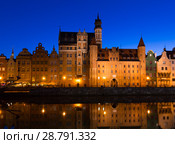 Night view of Gdansk embankment (2018 год). Стоковое фото, фотограф Яков Филимонов / Фотобанк Лори