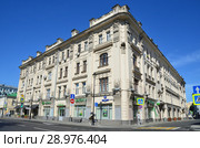 Москва, улица Покровка, дом 19. Доходный дом Федора Рахманова, 1898-1899 гг. (2018 год). Редакционное фото, фотограф Овчинникова Ирина / Фотобанк Лори