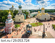 Вид на Лавру с высоты колокольни (2018 год). Редакционное фото, фотограф Baturina Yuliya / Фотобанк Лори