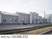 Красный Кут. Железнодорожный вокзал (2018 год). Редакционное фото, фотограф Евгений Вернигоров / Фотобанк Лори