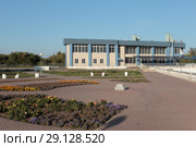 Город Дзержинск, гостина "Ока" на Окской набережной (2018 год). Редакционное фото, фотограф Дмитрий Неумоин / Фотобанк Лори