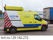 Автомобиль службы аварийных комиссаров на платной трассе М11 (2018 год). Редакционное фото, фотограф Кекяляйнен Андрей / Фотобанк Лори
