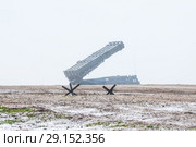 Пусковая установка 9А83 ЗРС С-300В (9A83 TELAR S-300V system) с поднимающимися ракетами. Международный военно-технический форум "Армия-2018". Полигон "Алабино" в Московской области. Редакционное фото, фотограф Алёшина Оксана / Фотобанк Лори