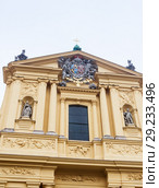 Fragment of The Theatine Church of St. Cajetan (Theatinerkirche St. Kajetan), a Catholic church in Munich, founded by Elector Ferdinand Maria and his wife, Henriette Adelaide of Savoy (2018 год). Стоковое фото, фотограф Николай Коржов / Фотобанк Лори