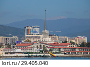 Сочи. Вид на город со стороны моря (2018 год). Редакционное фото, фотограф Литвяк Игорь / Фотобанк Лори