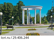 Россия, Сибирь, Тобольск,  сквер Декабристов, памятник жёнам декабристов (2018 год). Редакционное фото, фотограф Александр Циликин / Фотобанк Лори