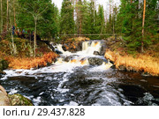 Landscape Park Waterfalls Ruskeala . Autumn water landscape. (2018 год). Редакционное фото, фотограф Алексей Маринченко / Фотобанк Лори
