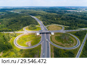 Road junction in the Moscow region near the city of Elektrostal (2018 год). Стоковое фото, фотограф Александр Клёнов / Фотобанк Лори