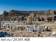 Руины античного города Сиде в Турции (Side, Antalya, Turkey) (2018 год). Редакционное фото, фотограф Ольга Сейфутдинова / Фотобанк Лори